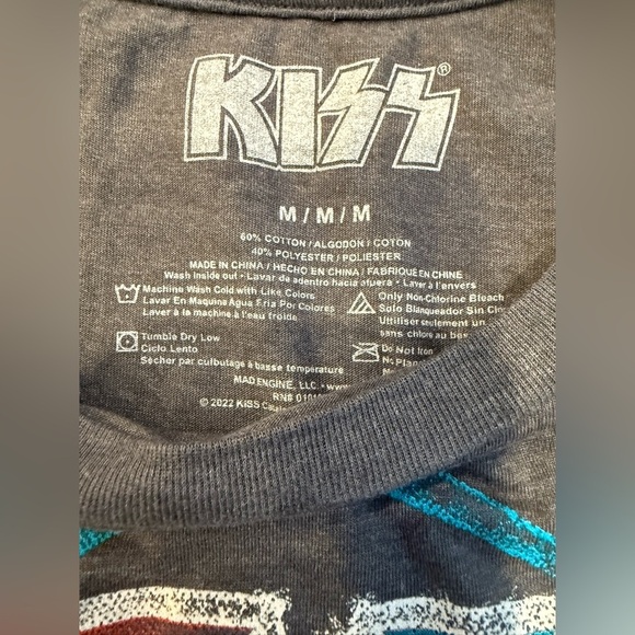 KISS Graphic Tee- Size Medium - Picture 3 of 3
